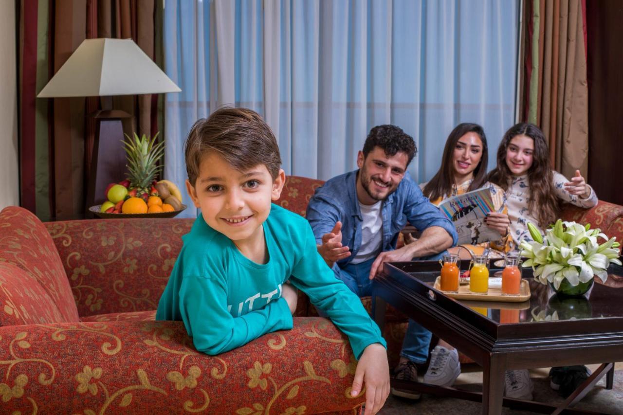 Raouche Arjaan By Rotana Aparthotel Beirut Exterior photo