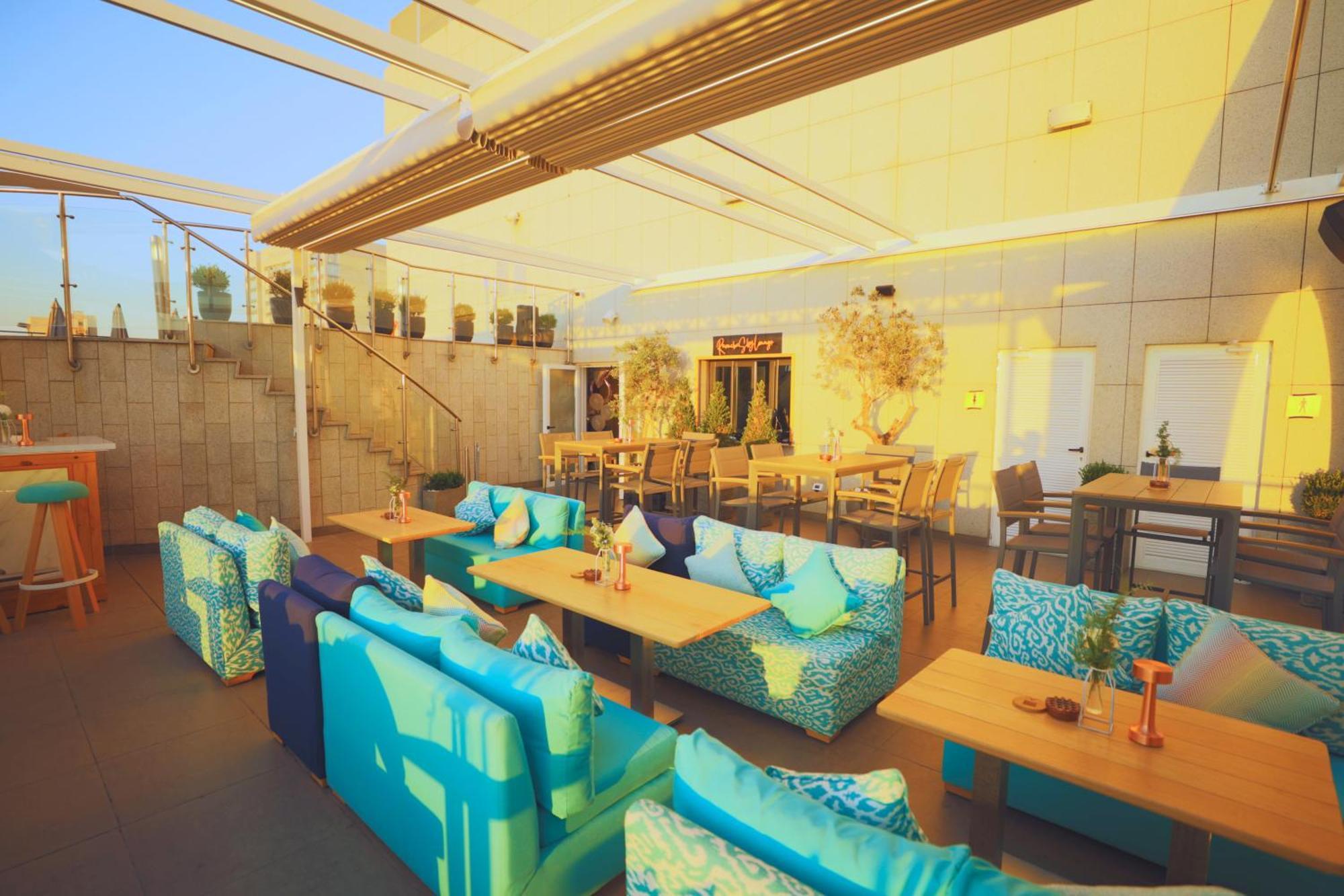 Raouche Arjaan By Rotana Aparthotel Beirut Exterior photo