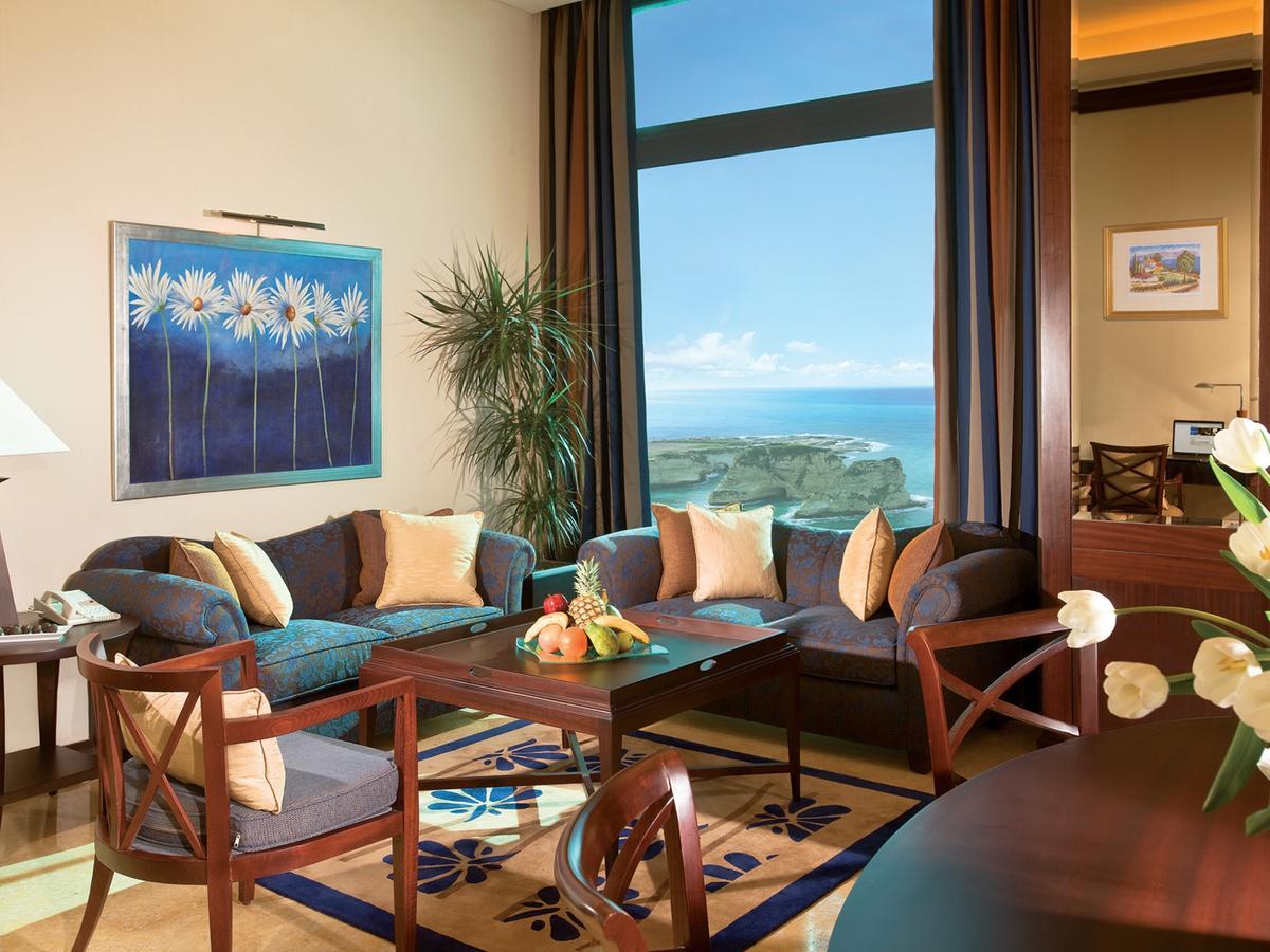 Raouche Arjaan By Rotana Aparthotel Beirut Exterior photo