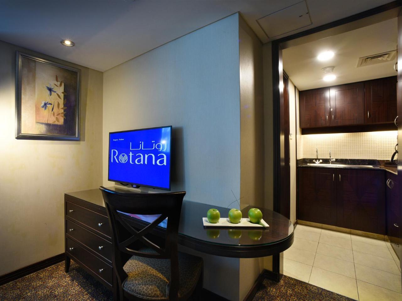 Raouche Arjaan By Rotana Aparthotel Beirut Exterior photo
