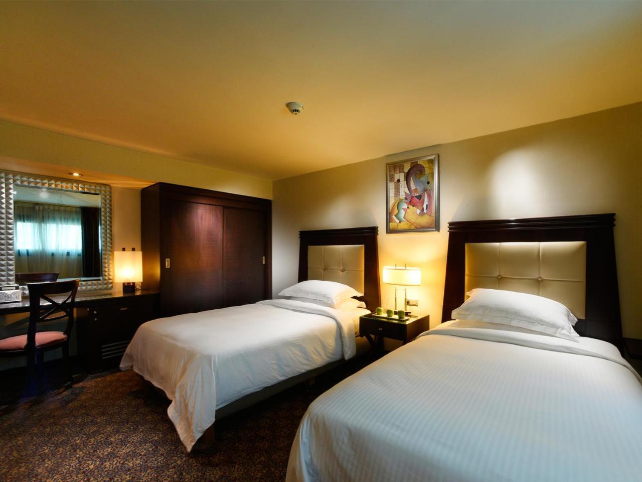 Raouche Arjaan By Rotana Aparthotel Beirut Exterior photo